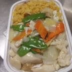 Best Moo Goo Gai Pan (Dinner Combo) in Elizabethtown, KY
